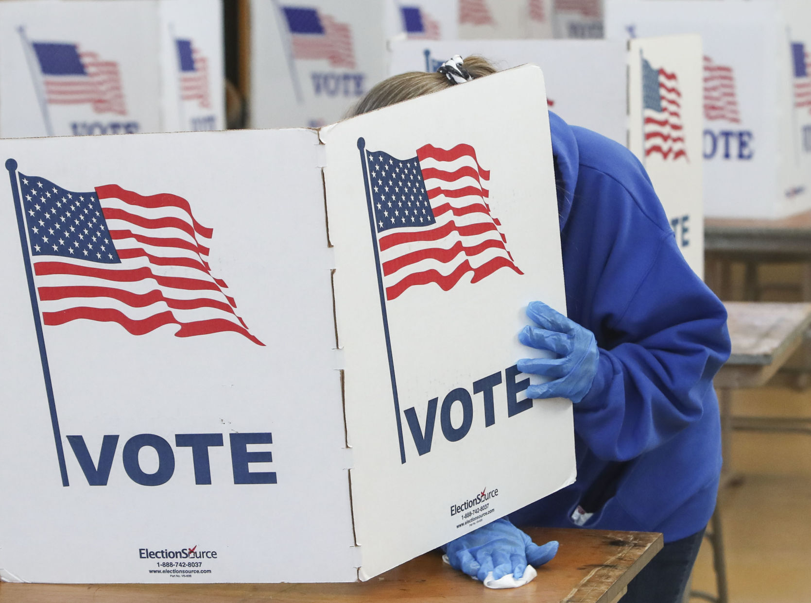 110320-qct-voting-jg-27.JPG